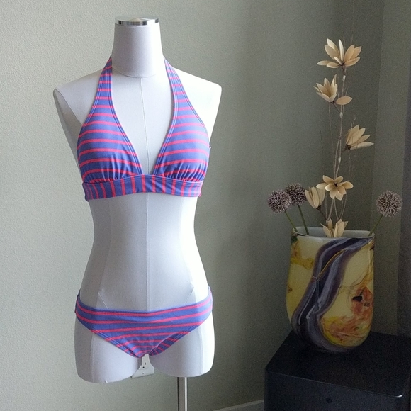 Bikini - two piece - Picture 1 of 2